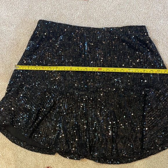 Free people, large, black sequin, mini skirt - Picture 5 of 5